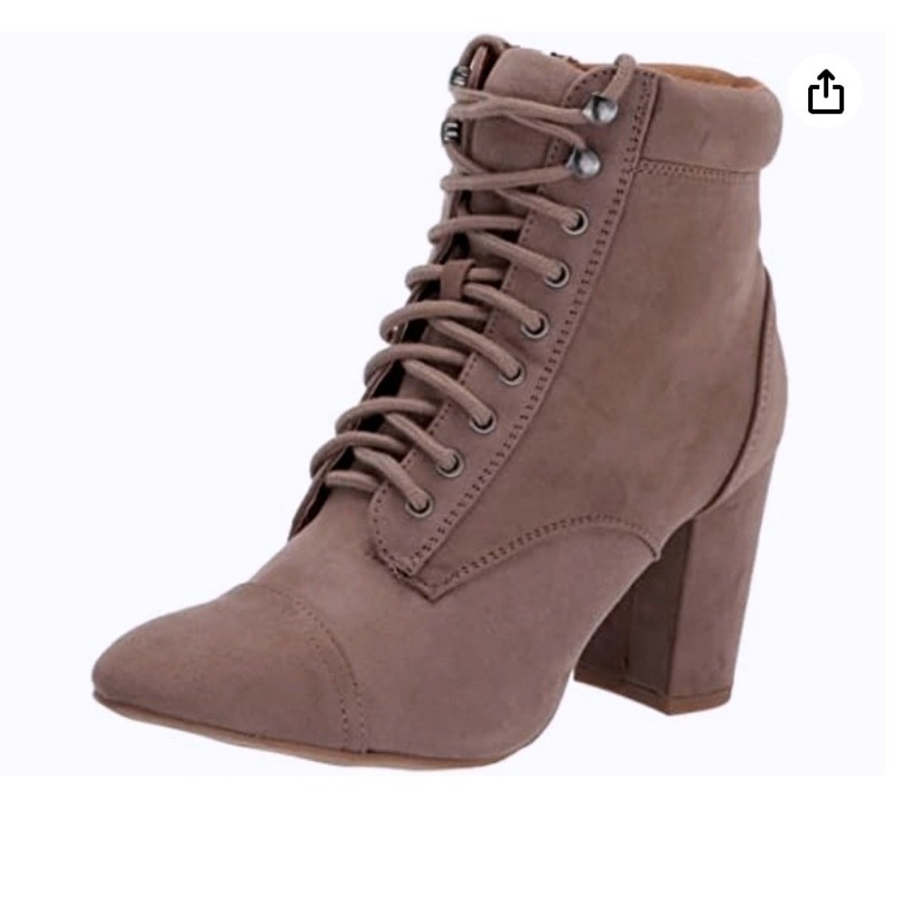 Madden Girl Justine Taupe Faux Suede Lace Up Block Heel Ankle Boots size 6